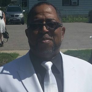 Meet your Posher, Ernest